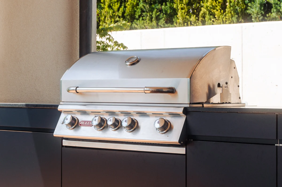 Bull Gasgriller aus Edelstahl